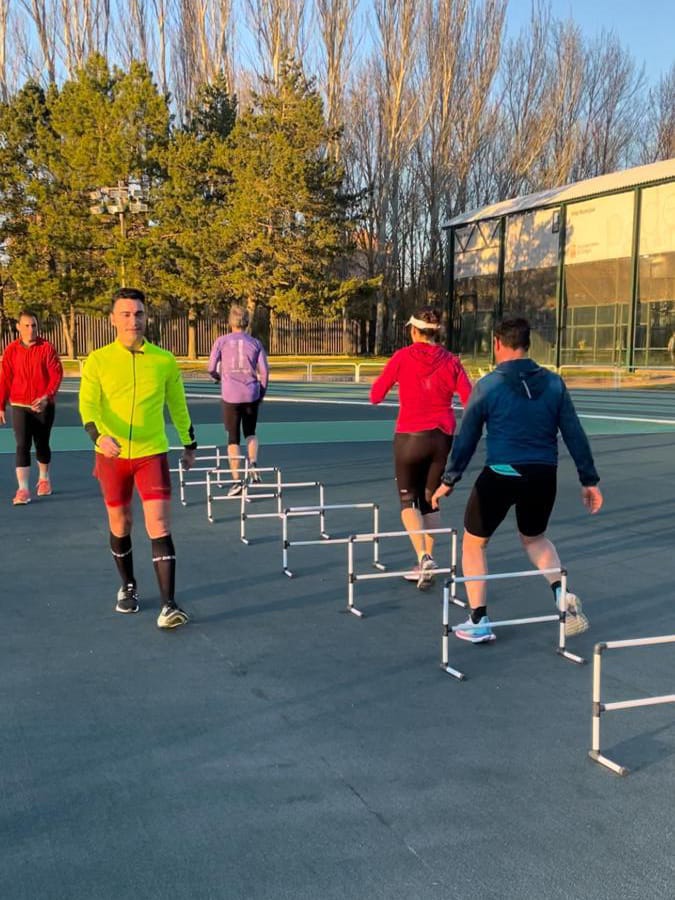 Running – Nivel Medio – L y X (20:15 Plantío)